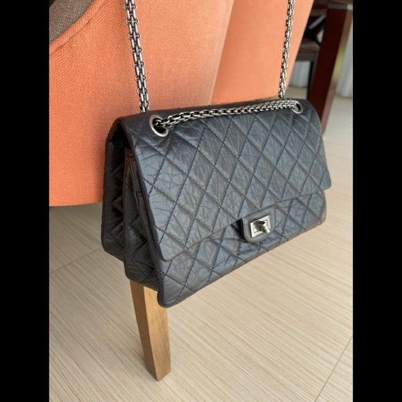 Chanel Reissue 2.55 black Flap Bag in silver hardware, aged Calfskin/ - Picture 4 of 17